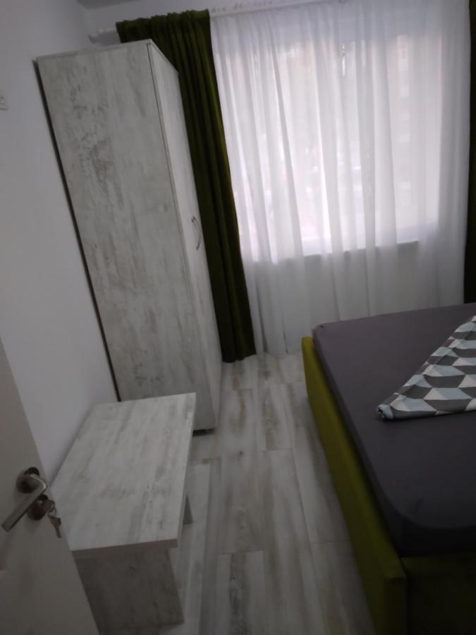 Luxury Apartament Curtea de Argeş Exteriör bild